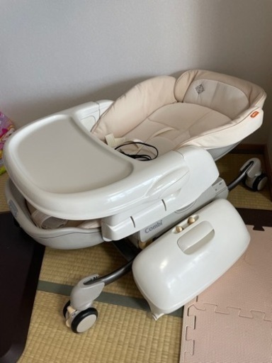 電動バウンサー　バウンサー　コンビ