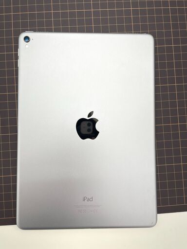 iPad A1613 128GB 2016年製 SJ303