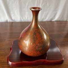 高岡銅器　鋳銅花瓶(高級敷板付き)