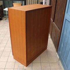 日田工芸のチーク材+ローズウッド マキシマシリーズ 6段チェストです♪北欧家具にも合わせやすい国産ヴィンテージのナチュラルな雰囲気の洋タンスはお部屋のアクセントに！CF205