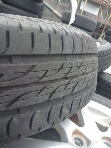 タイヤ、ホイール ダイハツ純正アルミと155/65R14BSのタイヤ4本