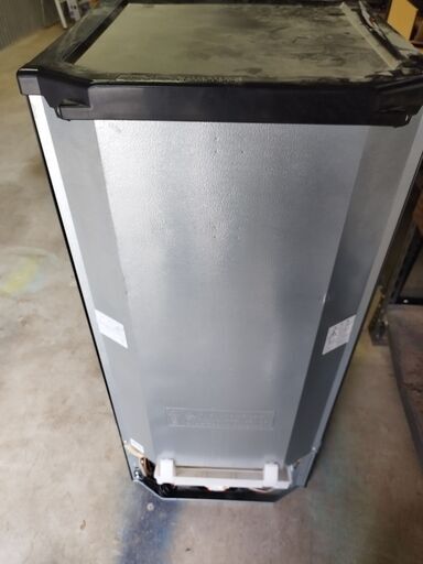 ユーイング冷凍冷蔵庫（UR-F110H)17年製110L