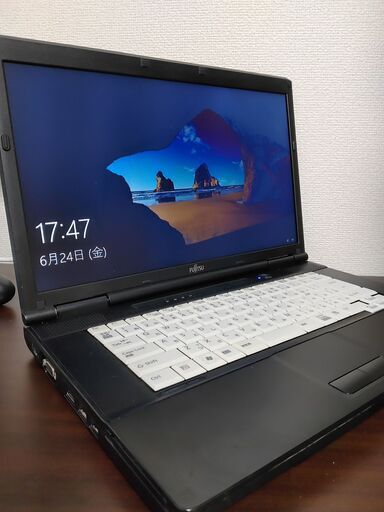 富士通　高速SSD120G+大容量HDD750G　Core i5搭載 メモリ4G 　大画面15.6インチ