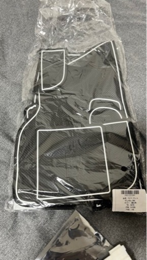 現行ヴェゼル 内装パーツ