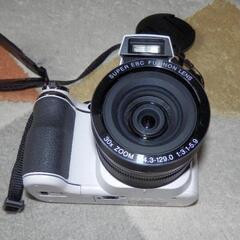 ❤️付属品付き❤️動作品★超望遠720mm★200倍ズーム❤️S4500★FinePix★白色