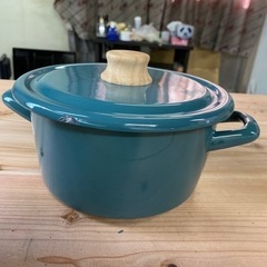 鍋　ホーロー鍋　キャセロール　18cm 未使用