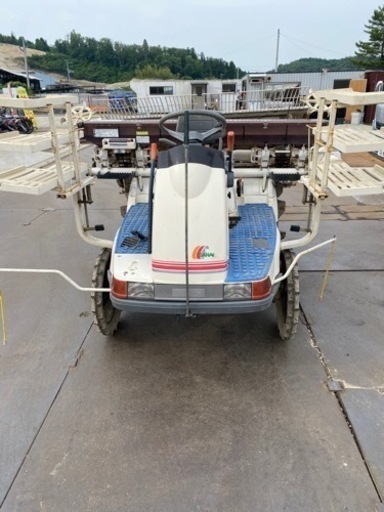 田植え機　実働