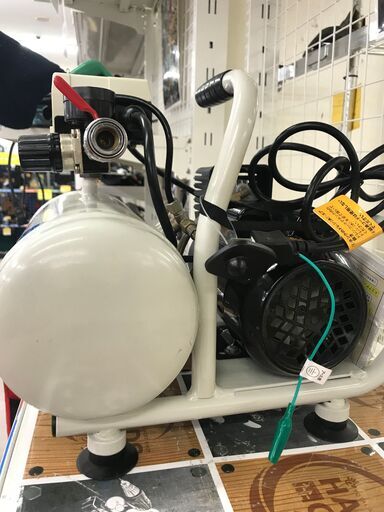 節約 ✨パオック ミニオイルレスコンプレッサー MOL-0405PA 中古品  