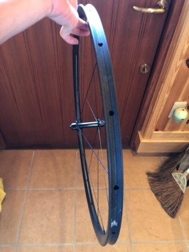 LWC カーボンTUホイール フロント 超美品 419g