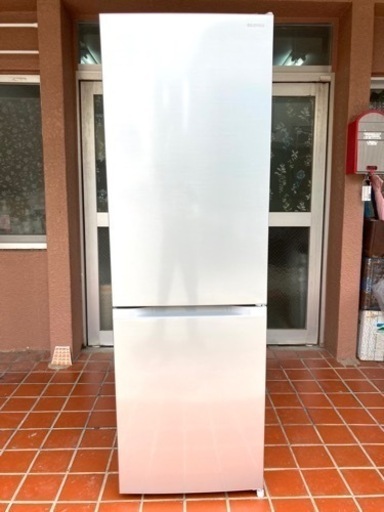 美品】冷蔵庫 231L 2022年製 アイリスオーヤマ IRSN-23A-Sシルバー