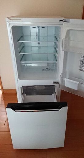 Hisense 冷蔵庫 HR-D1302 130L 2018年製　無印 Hisense 冷蔵庫 HR-D1302 130L 2018年製 無印