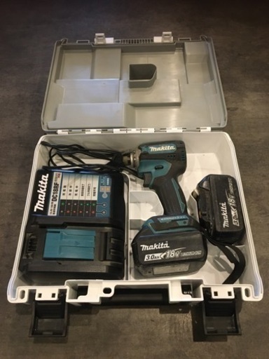 【中古】makita 充電式インパクトドライバー TD171D 訳あり