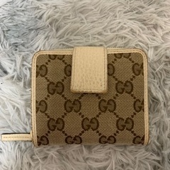 【ネット決済・配送可】GUCCI 財布