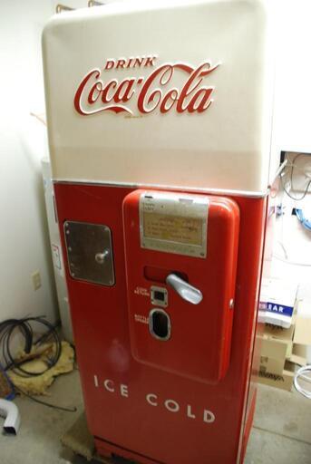 ◆◇◆(中断します‍♀️)1950年頃Coca-Cola自販機◇◆◇【一番下の⚠️の欄お読み下さい