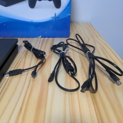 playstation4 CUH-2000A ジェットブラック ＋コントローラー2台