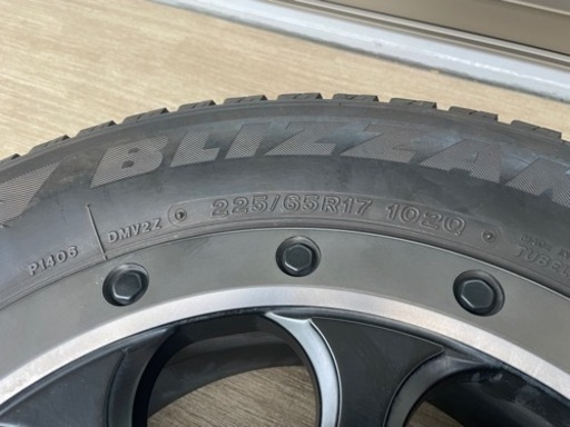 【スタットレスタイヤ】ブリヂストン BLIZZAK DM-V3 225/65R17 102Q