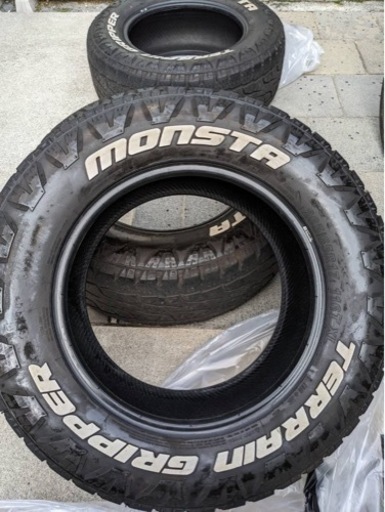 265/65r17モンスターホワイトレタータイヤ