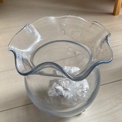 ガラス製金魚鉢と玉砂利