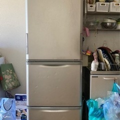【取引完了　引き渡し予定】シャープ 3ドア 冷蔵庫 SJ-WA3...