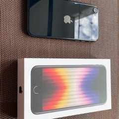 iPhone SE3 128GB 使用期間短 残債なし SIMフリー