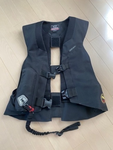 取引中】乗馬エアバッグジャケット☆hit-air | inmarco.ae