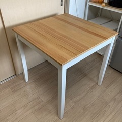 IKEA ダイニングテーブル