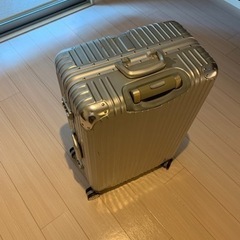 スーツケース【受け渡し予定者決定済】