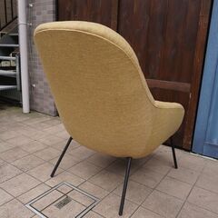 IDC OTSUKA(大塚家具) 取り扱い、デンマークのWendelbo(ヴェネルボ)社よりWONシリーズのアームチェア「マンゴー」です！角切りにしたマンゴーから着想を得た、斬新なラウンジチェア♪CF314