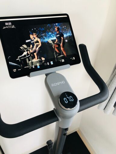 RENPHO AI スマート エアロバイク（iPadなどタブレット連動で家が本格ジムになるフィットネスバイク♪）