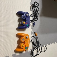 NINTENDO GAMECUBE ２つ