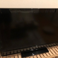 Panasonic 32型　テレビ