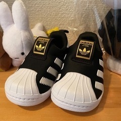  新品未使用 adidas アディダス スニーカー 11cm ベビー