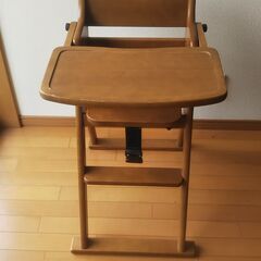 木製乳児用食卓椅子