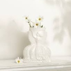 アフターヌーンティー　花瓶