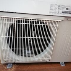 エアコン工事は安心の電気工事士にお任せ♪超高年式