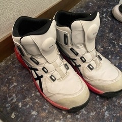 asics安全靴ハイカット　27センチ