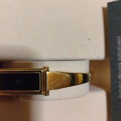 美品GUCCI1500ゴールドクォーツ腕時計黒文字ＮＮ2759