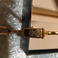 美品GUCCI1500ゴールドクォーツ腕時計黒文字ＮＮ2759