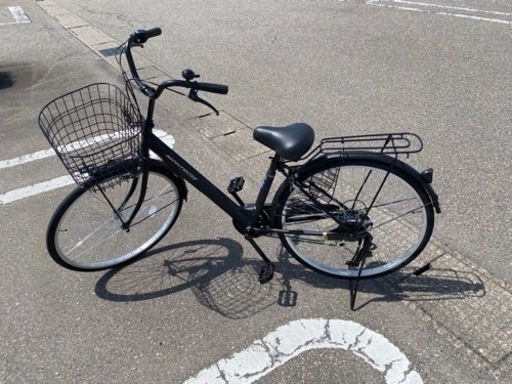 ギア付き自転車　色　オールブラック