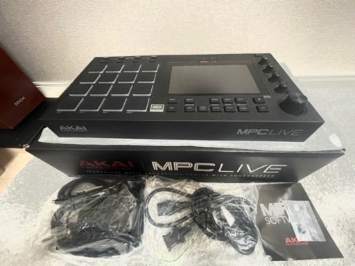 全国発送可◎【MPC】AKAI  MPCLIVE  美品　ケース、キーボード付き