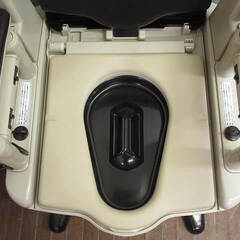 ss3678　安寿　ポータブルトイレ　ジャスピタ　ブラウン　ソフト便座　アロン化成　介護用トイレ　背もたれ　ひじ掛け　高さ調整可　キャスター付き　茶　体重最大100kgまで　排泄介護用品