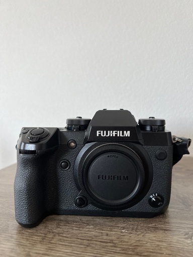 【超美品】X-H1◎FUJIFILMミラーレス一眼