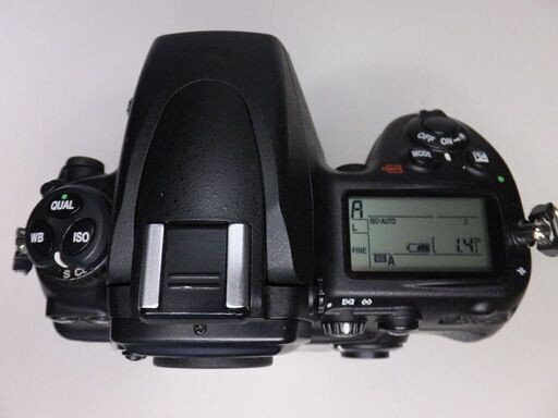 NIKON D700　デジタルフルサイズ一眼レフカメラ　ボディ　中古品