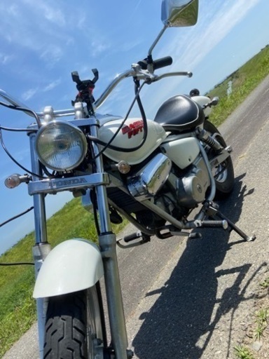 ホンダ　マグナ50