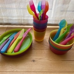 プラスチック製　食器