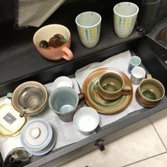 食器や台湾の茶器あげます
