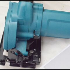 美品 マキタ 85mm 充電式マルノコ HS301DSH 10.8V 1.5Ah 丸ノコ