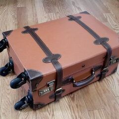 トランク風スーツケース 4輪 (メーカー不明)