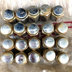 トヨタアイシスで使用（スタッドレスタイヤ）