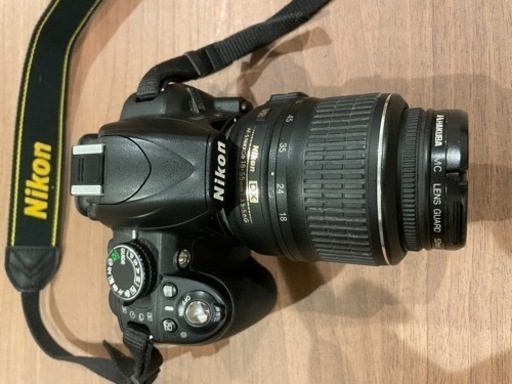 Nikon D本体、望遠レンズ、レンズガード、ケース付属